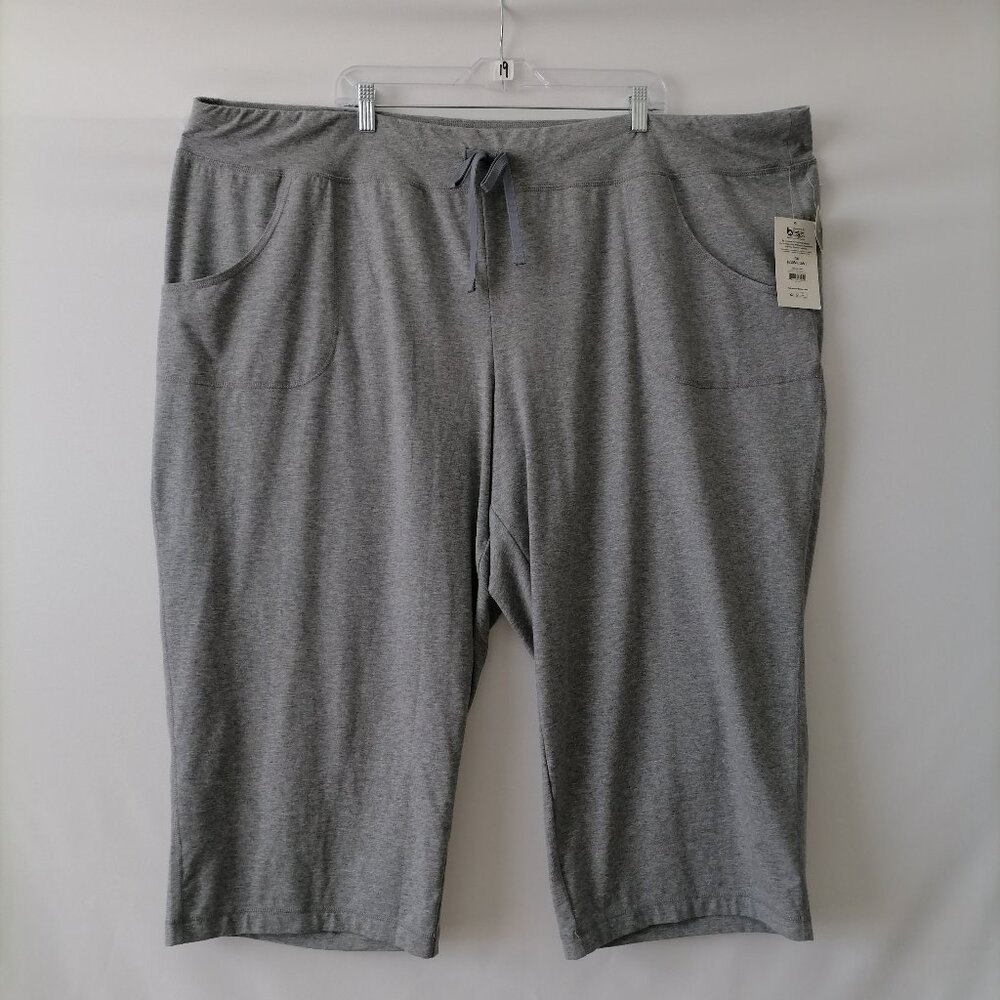 NWT Athletic Works Women's Medium Gray Heather Core Knit Capri Pants Size 4X
